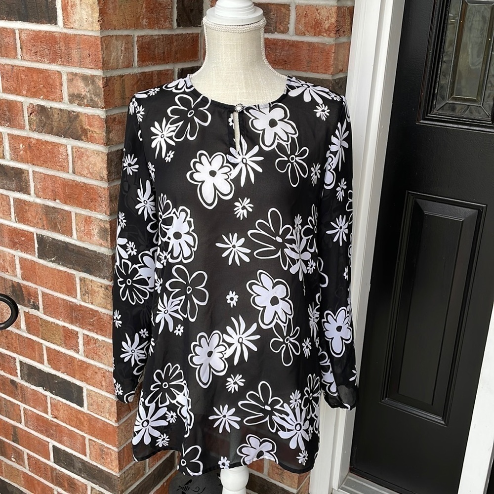 Kathy Ireland Floral Top